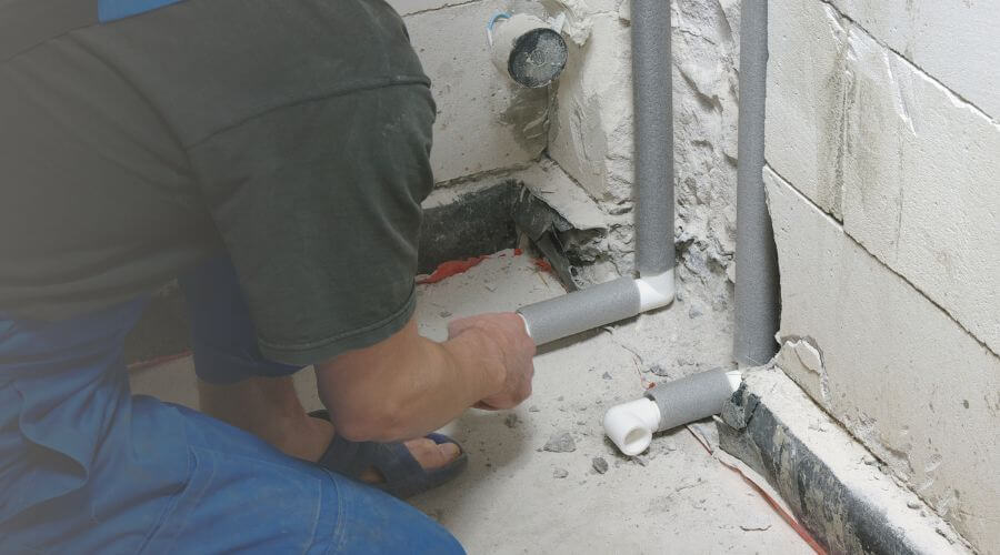 Expert burst pipe repair services in Sherrill, IA